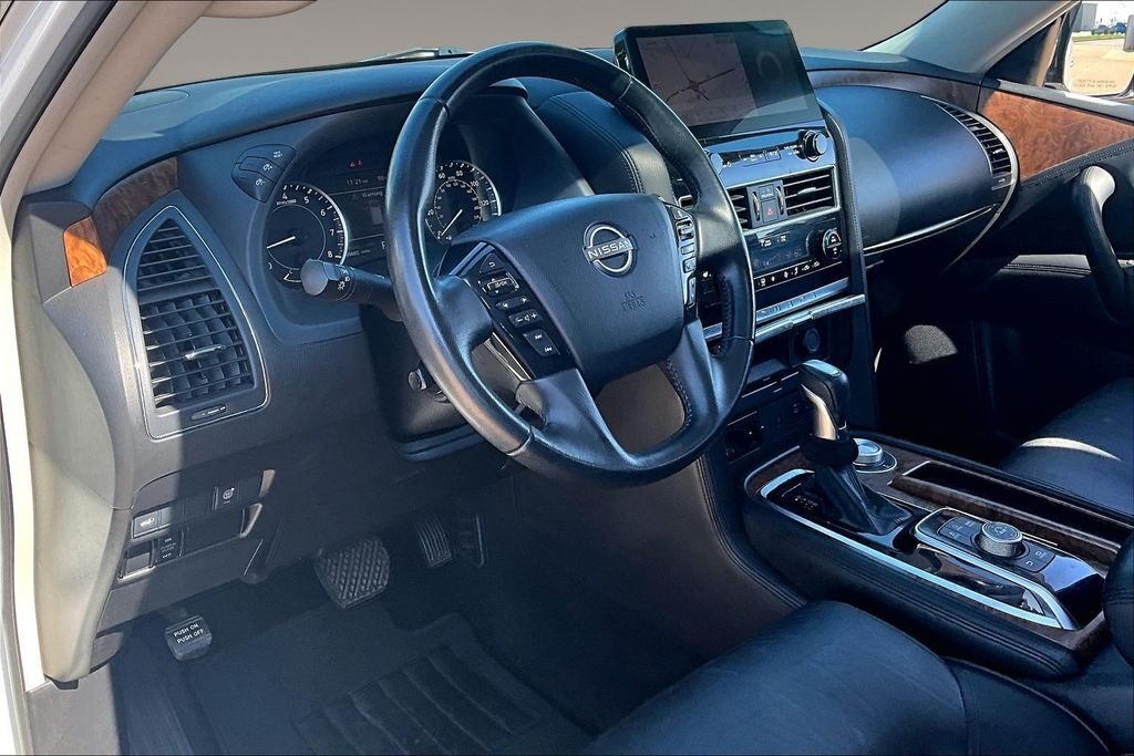 Used 2022 White Nissan SL image 13