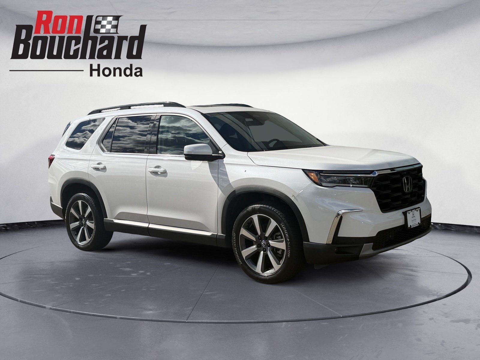 Certified Used 2025 Platinum White Pearl Honda Touring image 1