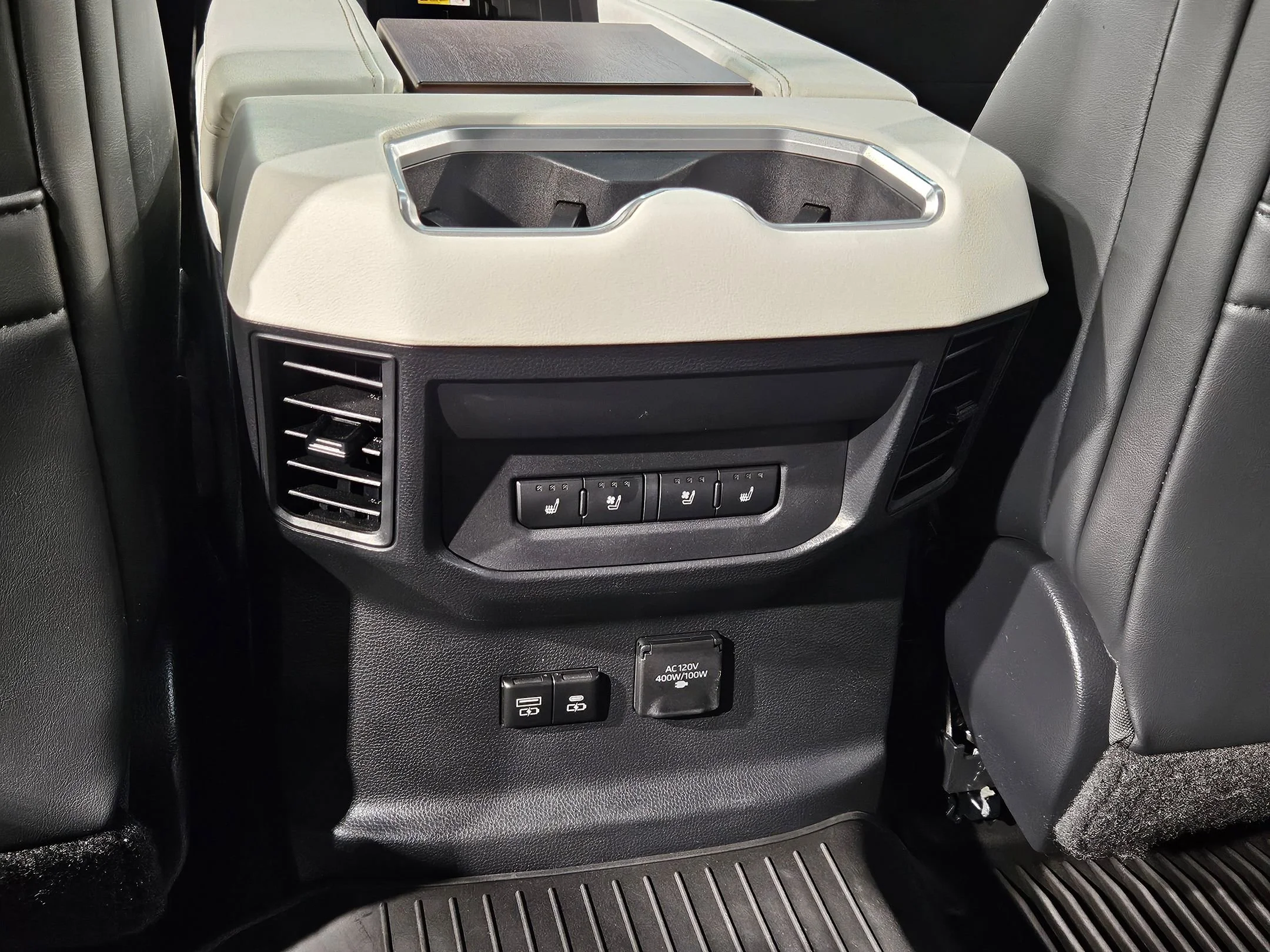 2024 Toyota Tundra Capstone - Photo 38