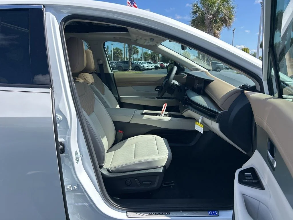 New 2026 Everest White Pearl TriCoat Nissan Platinum image 44