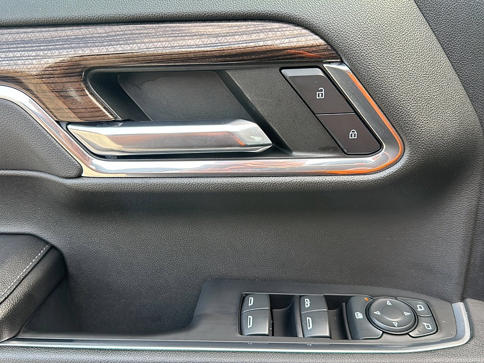 2023 Chevrolet Silverado 1500 RST - Photo 16