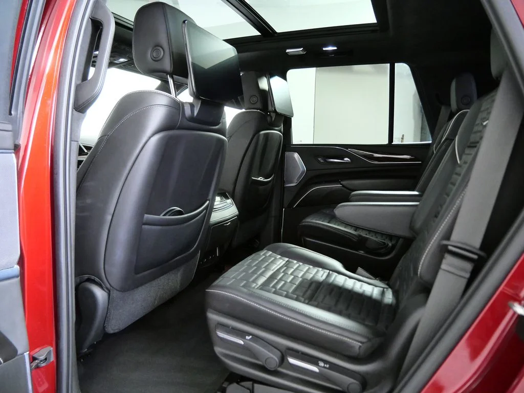 Used 2021 Red Cadillac Sport Platinum image 14