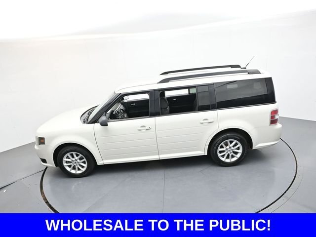 Used 2013 White Ford SE image 35