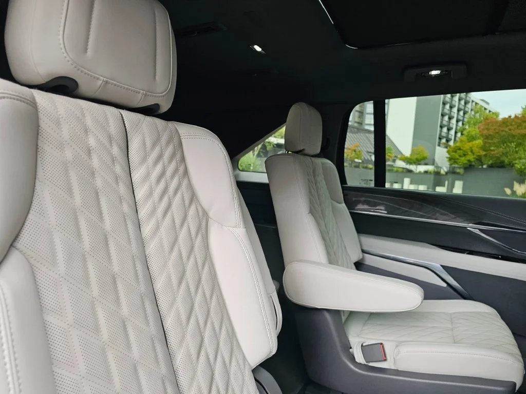 2026 Cadillac Escalade IQ Luxury - Photo 12