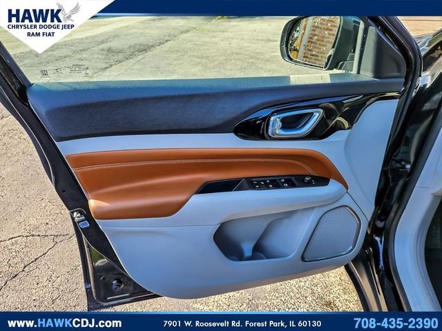 Used 2023 Black Jeep Limited image 22