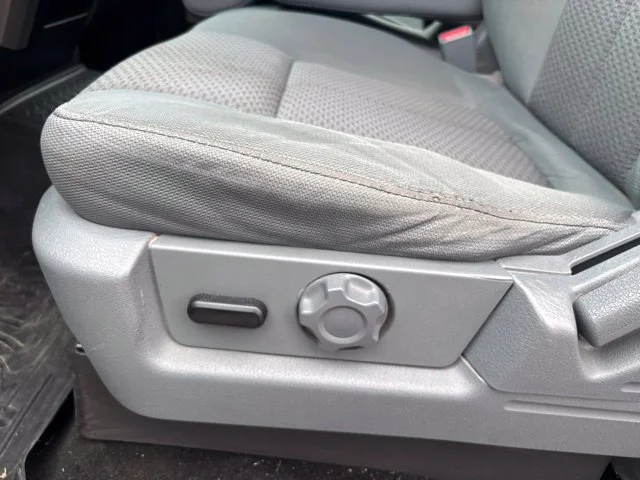 Used 2011 White Ford XLT image 8