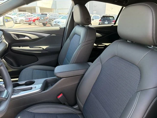 New 2026 Summit White Buick Preferred image 19
