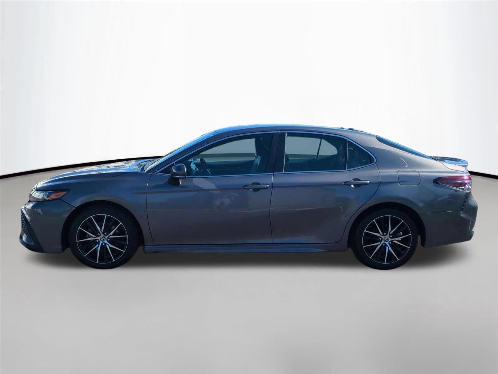 Used 2022 Predawn Gray Mica Toyota SE image 2