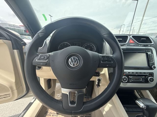 Used 2010 Beige Volkswagen Komfort Edition image 14