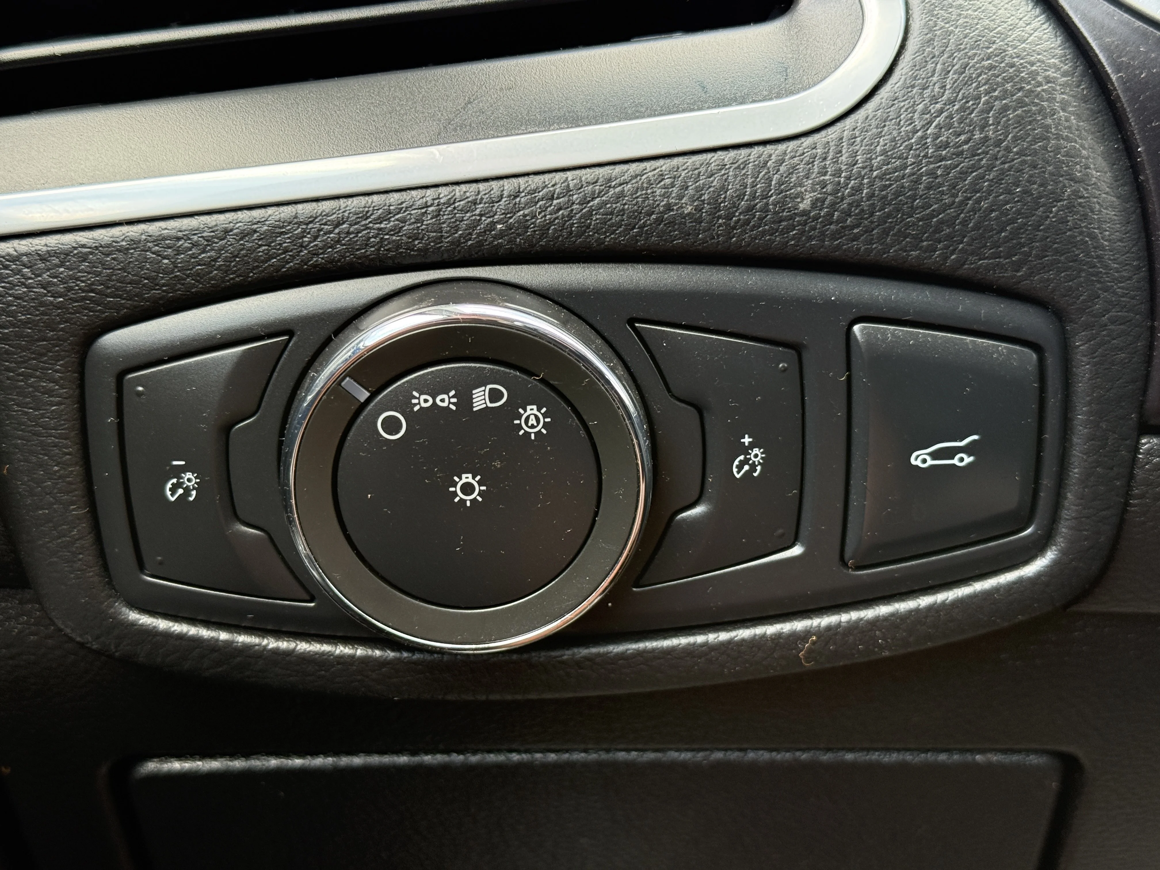 Used 2016 Gray Ford Titanium image 32