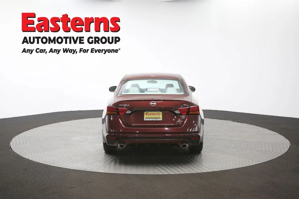 Used 2024 Red Nissan 2.5 SL image 37