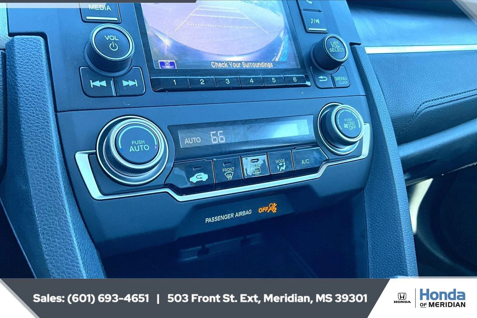 Used 2017  Honda LX image 22
