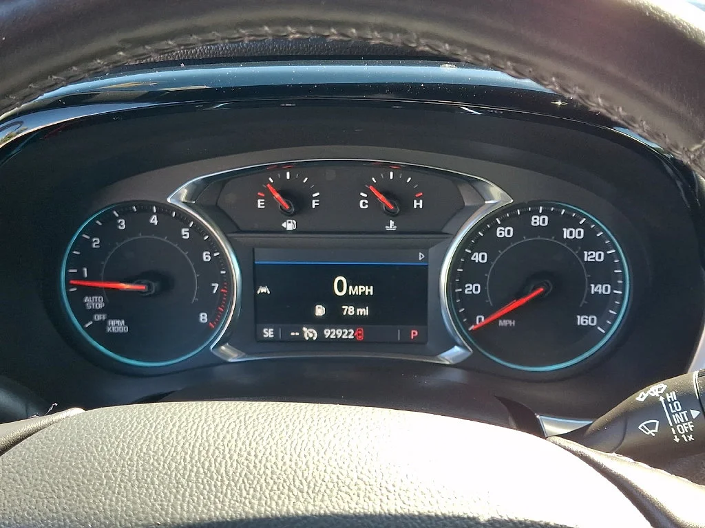 Used 2022 Silver Chevrolet LT image 26