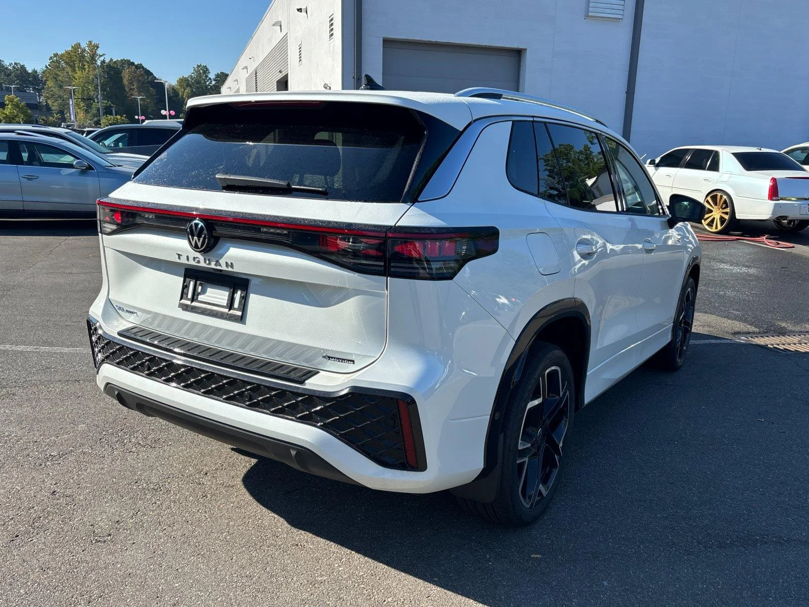 New 2026 Opal White Pearl Volkswagen SEL R-Line Turbo image 5