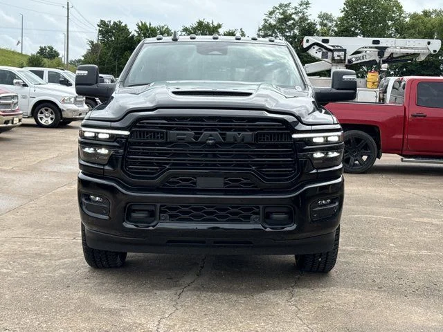 New 2026 Diamond Black Crystal Pearl-Coat Exterior Paint RAM Laramie image 13