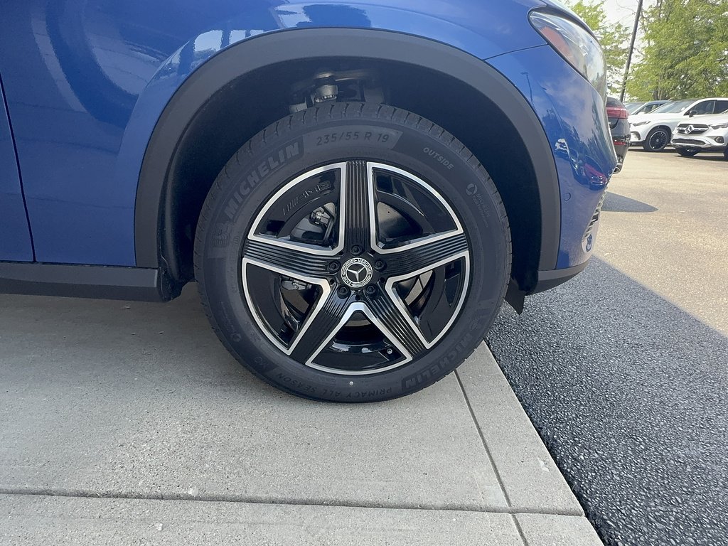 New 2026 Starling Blue Metallic Mercedes-Benz AWD GLC 300 4MATIC® 4dr SUV image 10