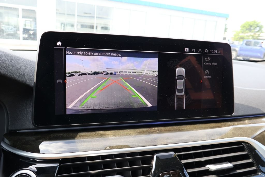 Used 2023 Black BMW i image 28