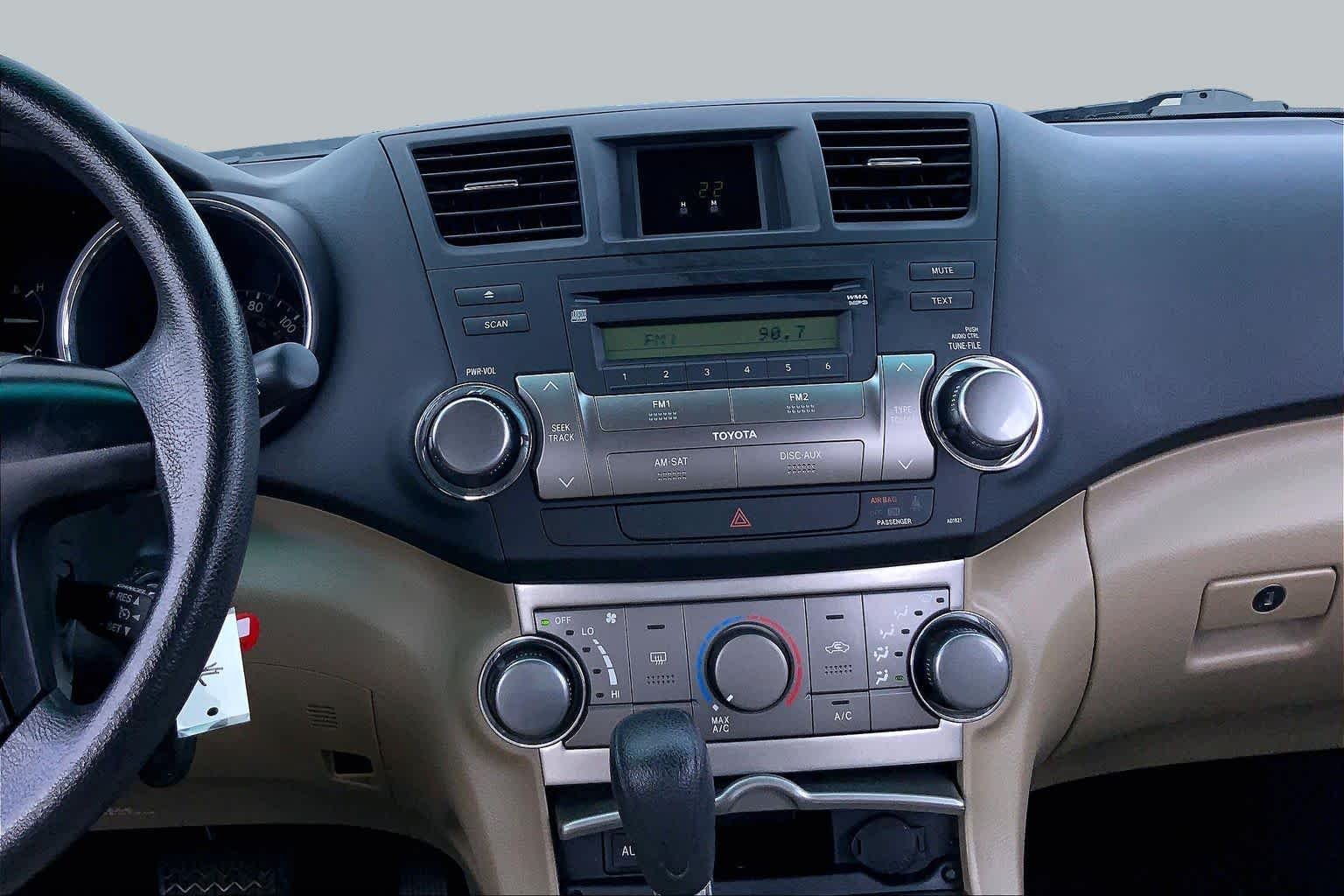 Used 2012 Blizzard Pearl Toyota  image 7