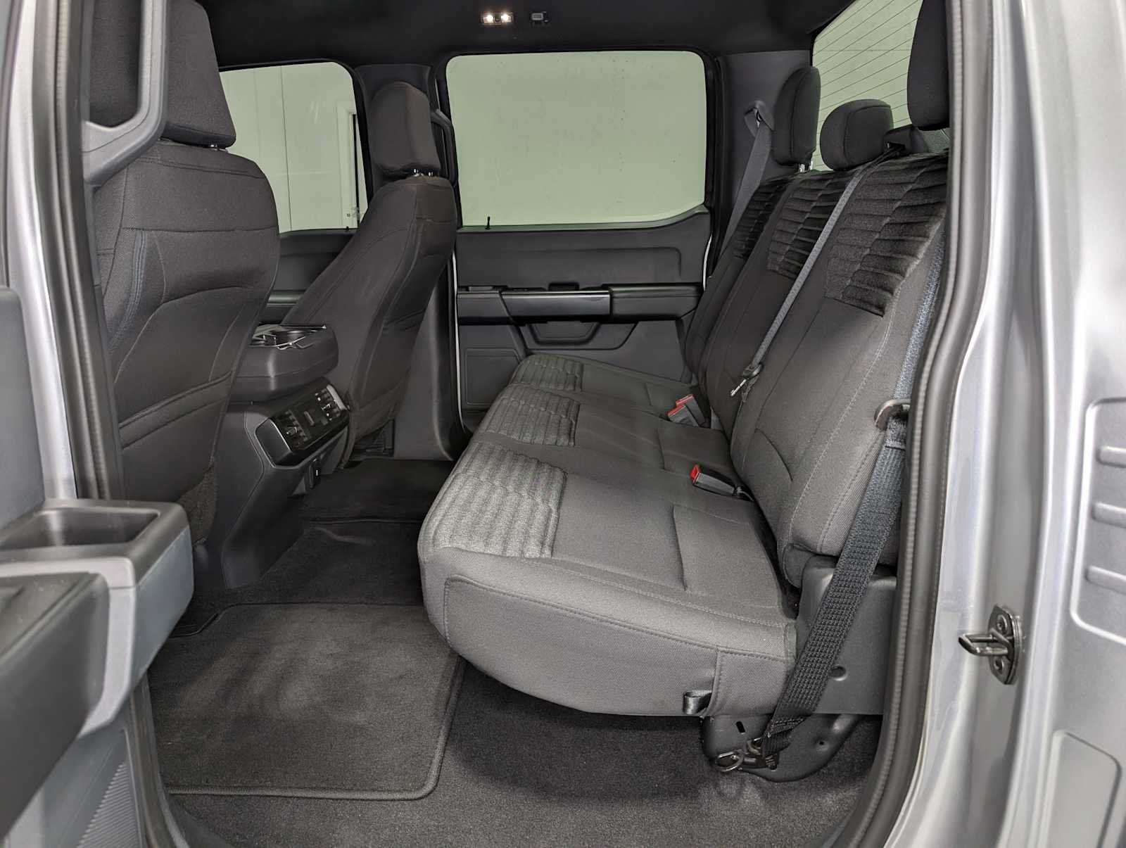 Used 2023 Iconic Silver Ford XL image 17