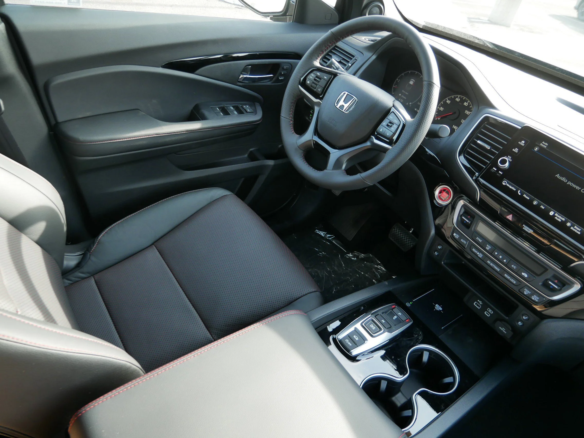 New 2026 Crystal Black Pearl Honda Black Edition image 9