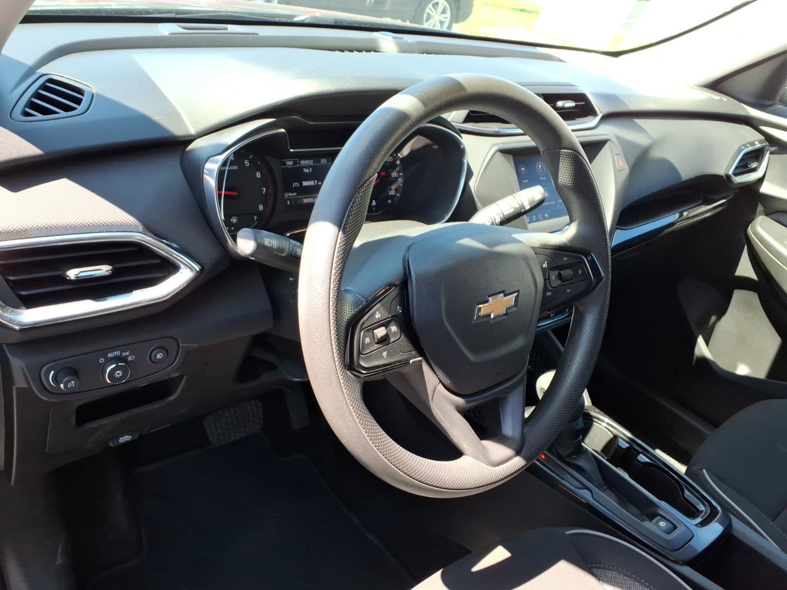 Used 2023 Mosaic Black Metallic Chevrolet LT image 8