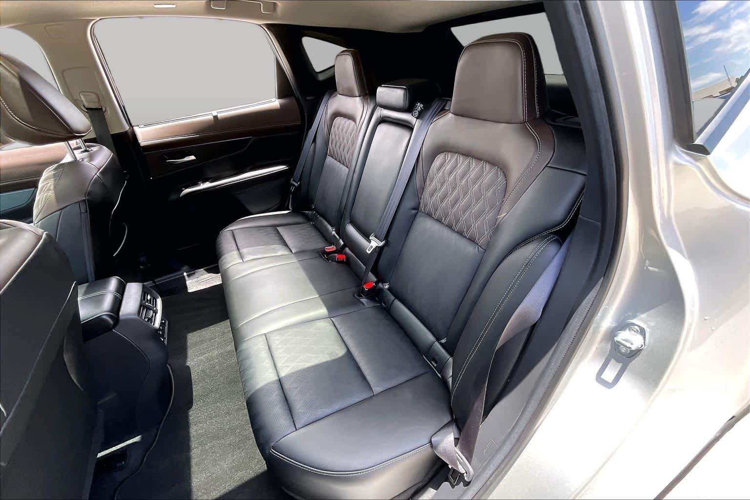 Used 2025 Silver Nissan Platinum image 20