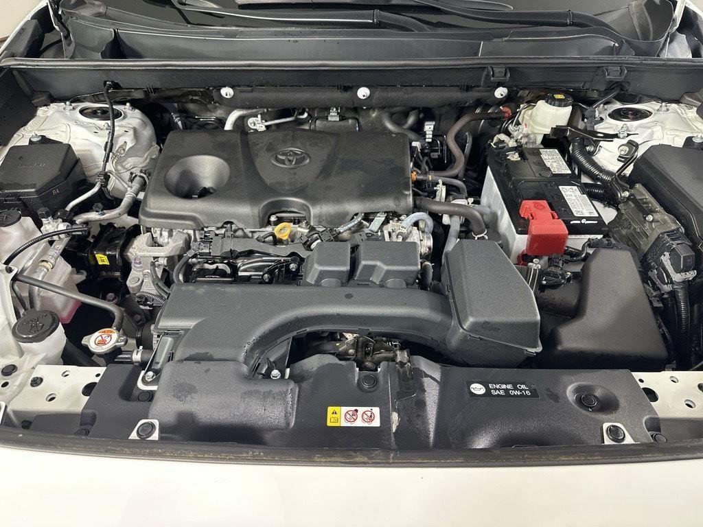 Used 2023 Ice Cap Toyota XLE image 5