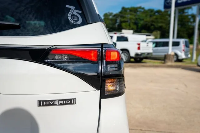 New 2026 Crystal White Pearl Subaru Limited Hybrid image 17