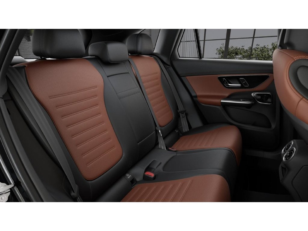 New 2027 Black Mercedes-Benz GLC 300 image 5