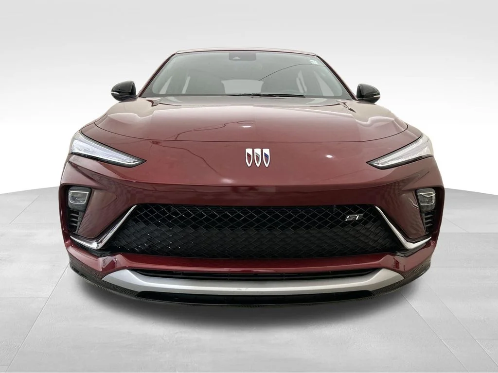 Used 2024 Red Buick Sport Touring image 9