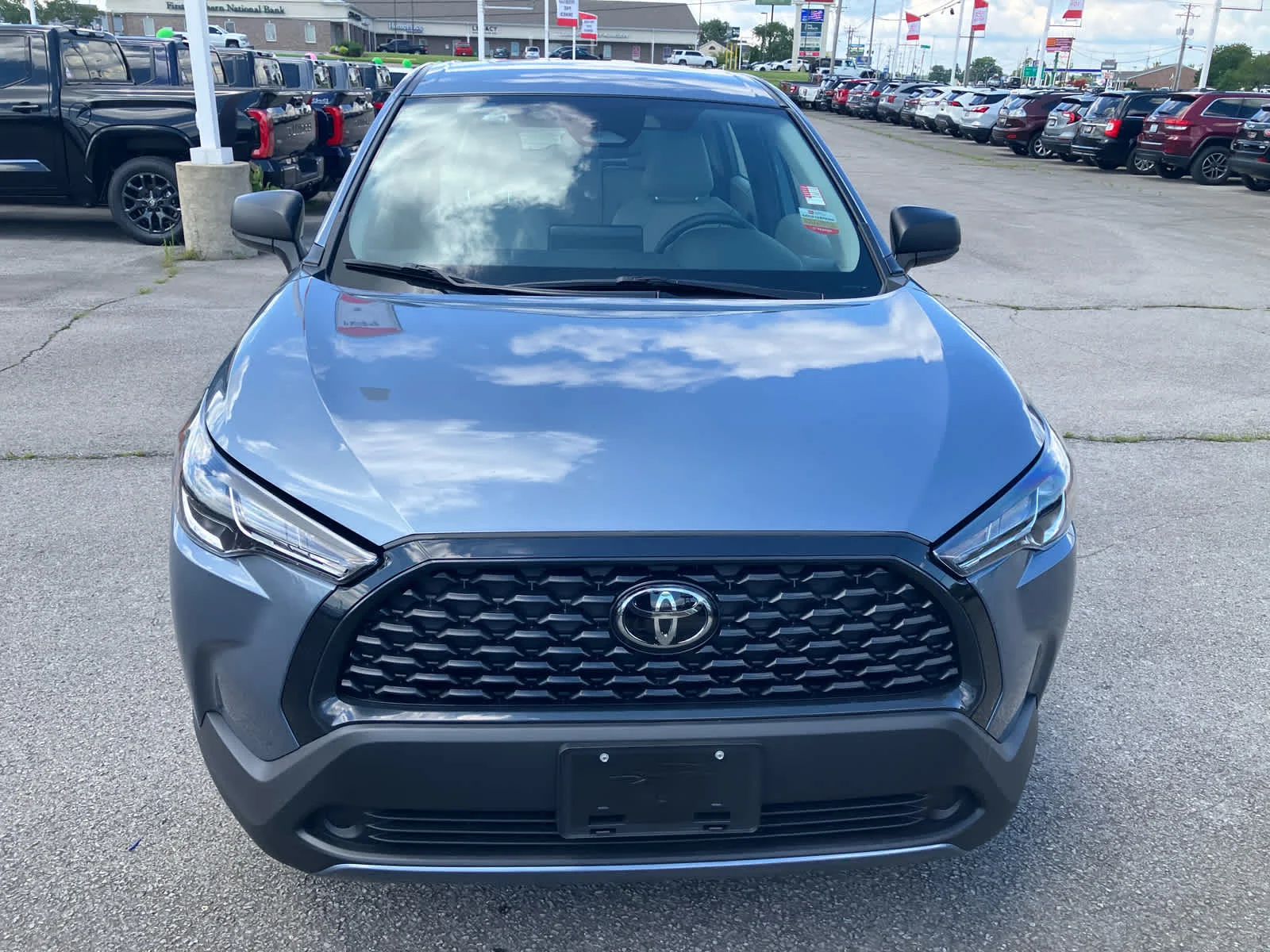 Used 2025 Celestite Toyota L image 4