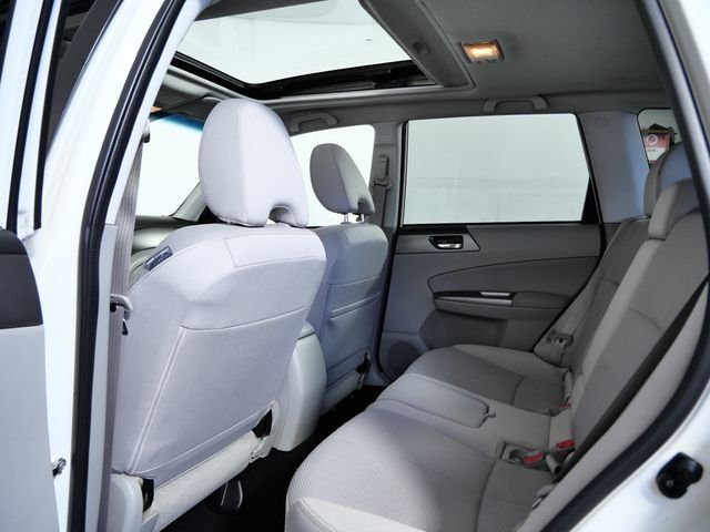 Used 2011 White Subaru 2.5X image 14