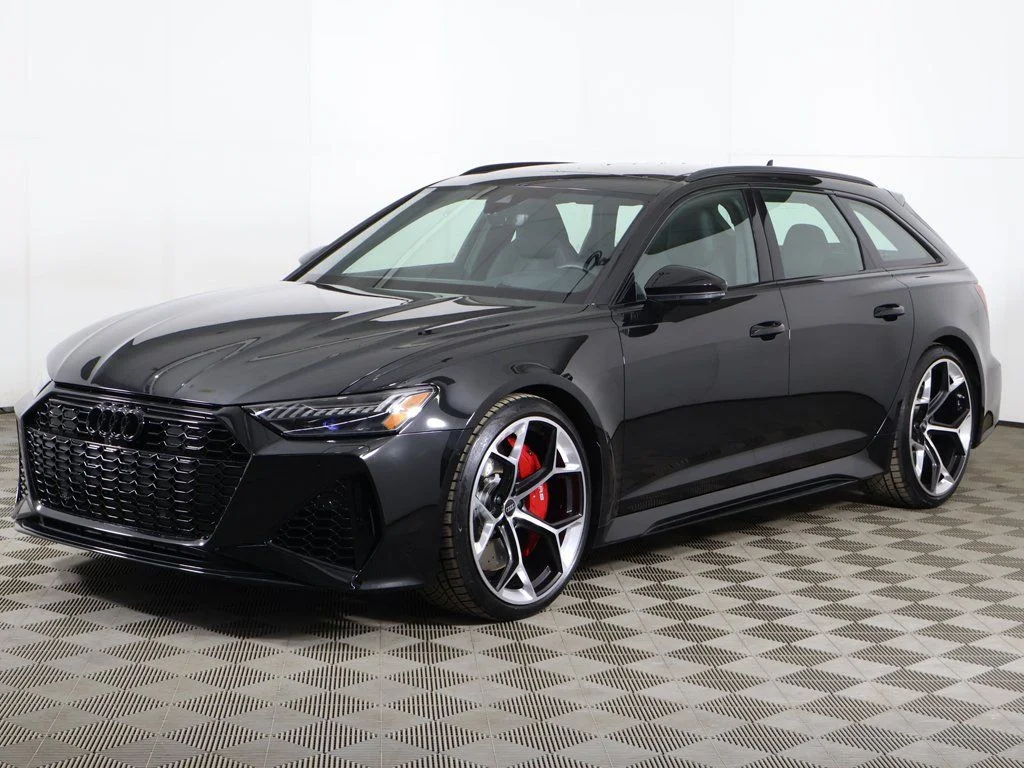 Used 2025 Mythos Black Metallic Audi 4.0T image 10