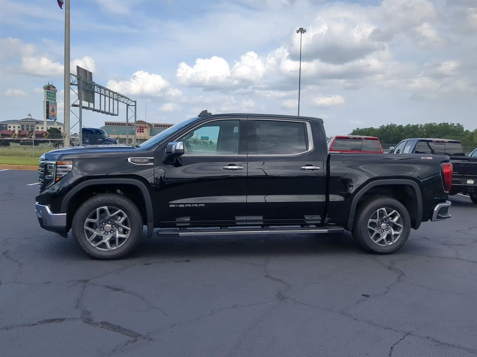 New 2026 Onyx Black GMC SLT image 29