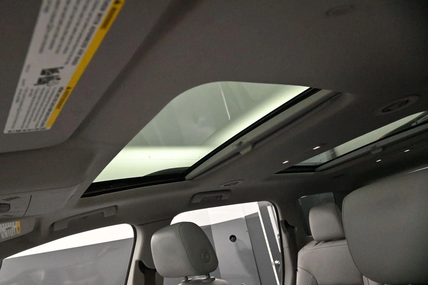 Used 2019 PEPPERDUST METALLIC GMC SLT image 33