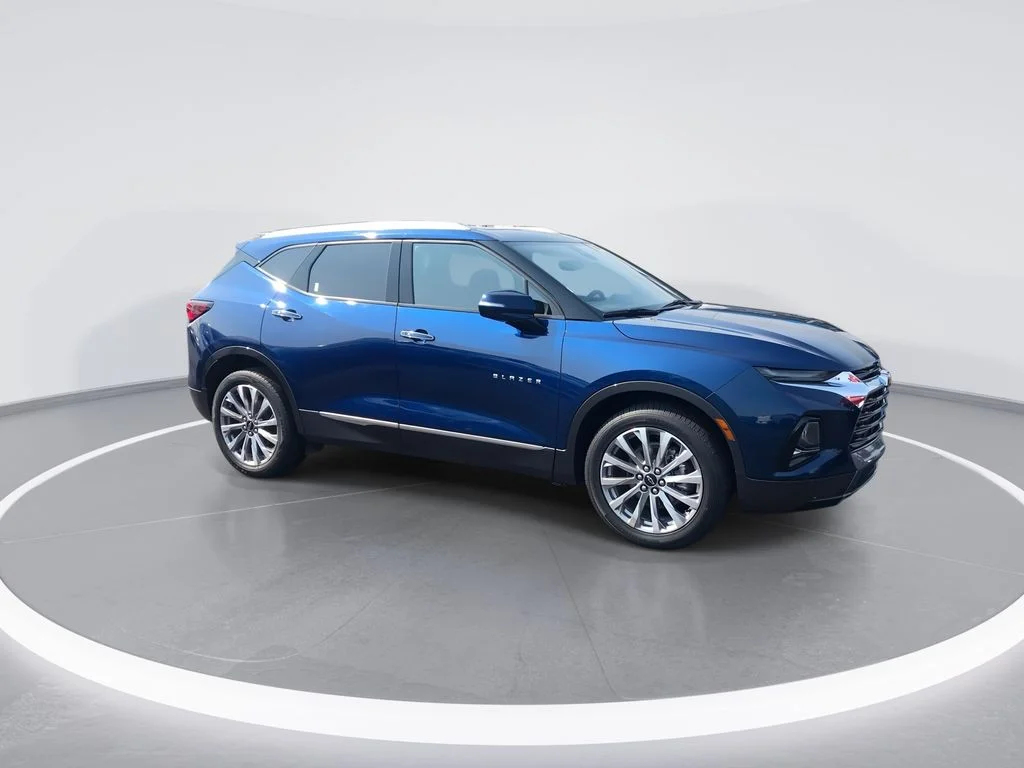 Used 2022 Blue Chevrolet Premier image 2