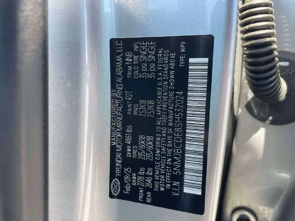 Certified Used 2025 Silver Hyundai SEL image 19