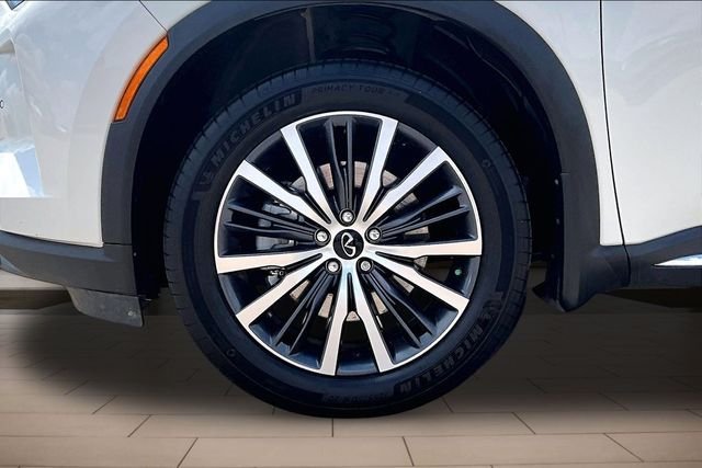 Used 2023 Black INFINITI Autograph image 8