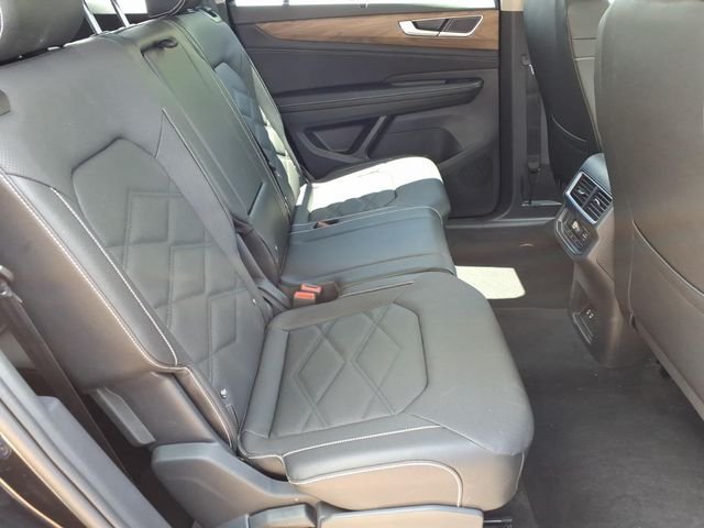 Used 2026 Black Volkswagen 2.0T SE w/Technology image 23