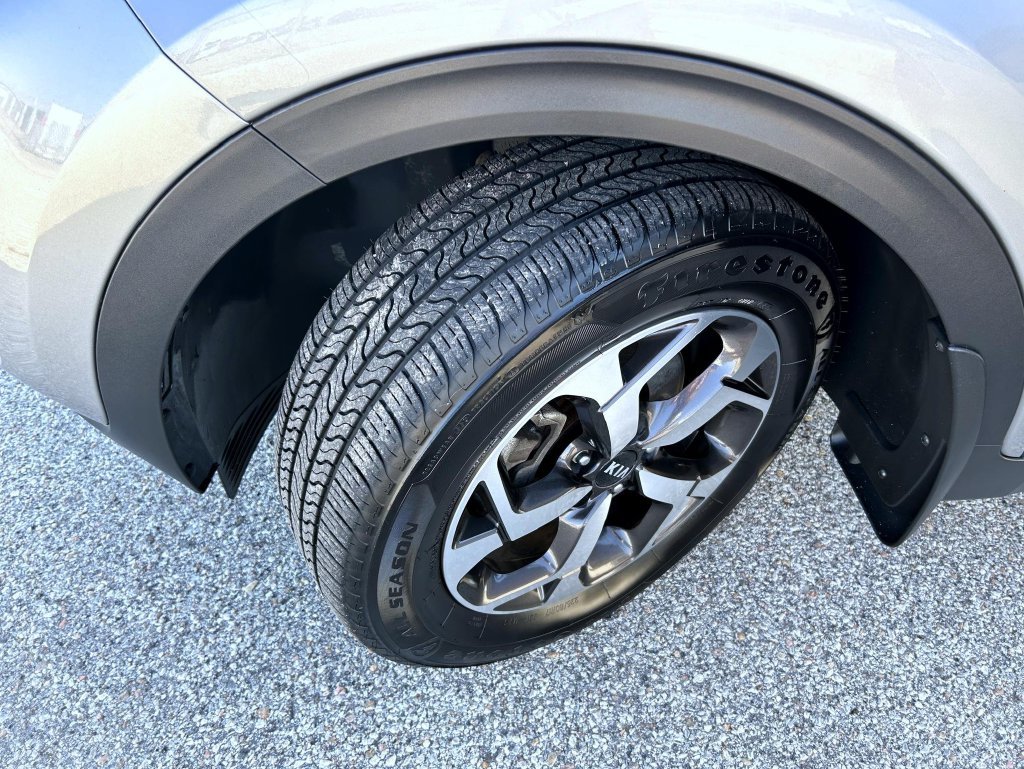 Used 2020 Gray Kia LX image 24