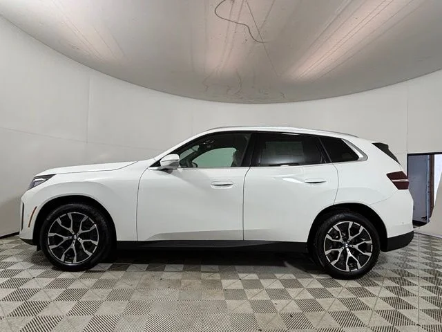 New 2026 Alpine White BMW 30 xDrive image 4