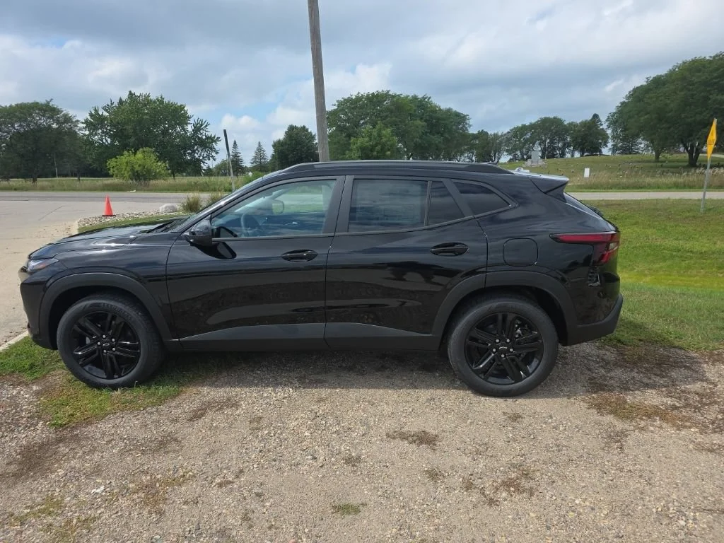 2026 Chevrolet Trax Activ - Photo 6