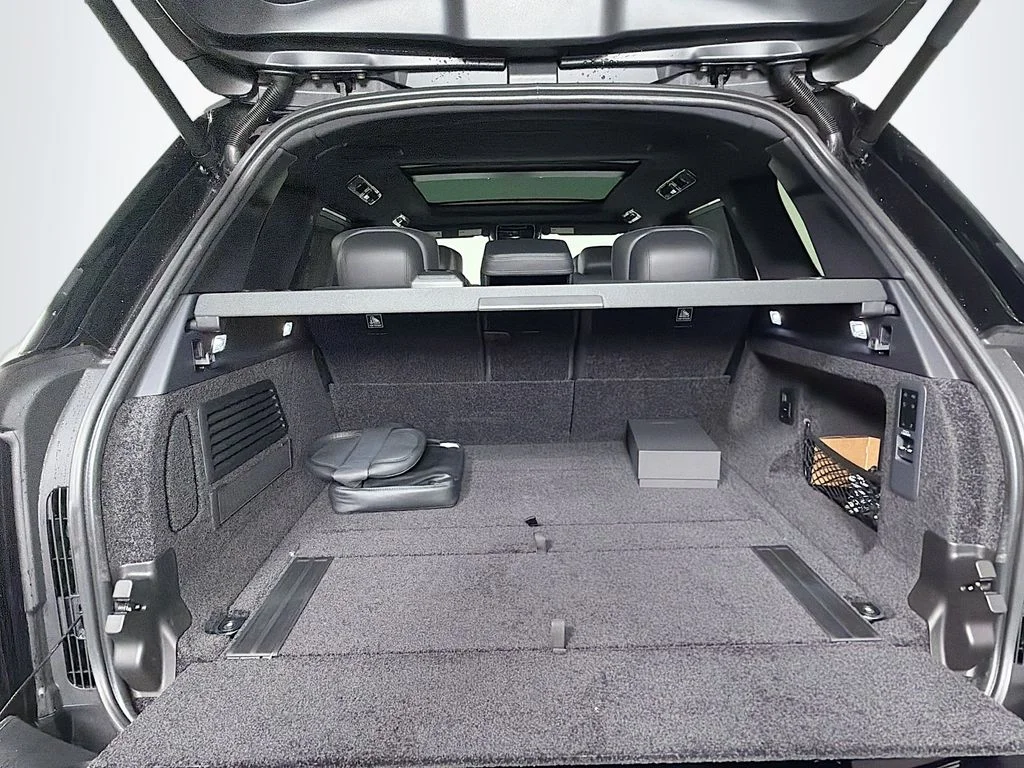 New 2026 Santorini Black Land Rover Autobiography image 28