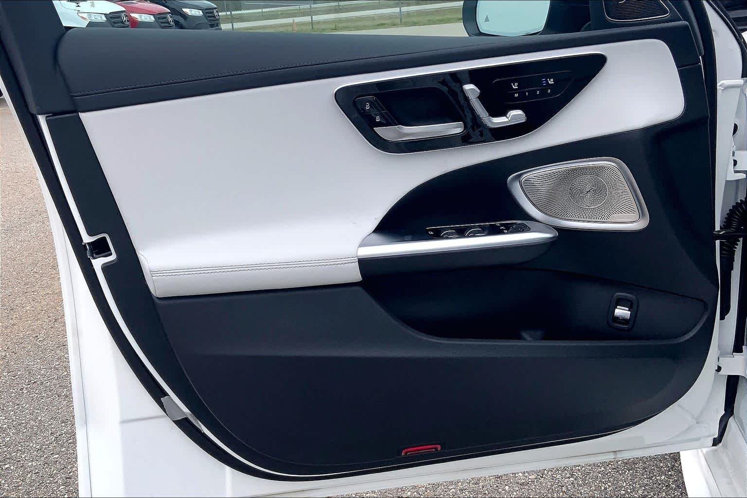 New 2026 Polar White Mercedes-Benz C 300 image 12