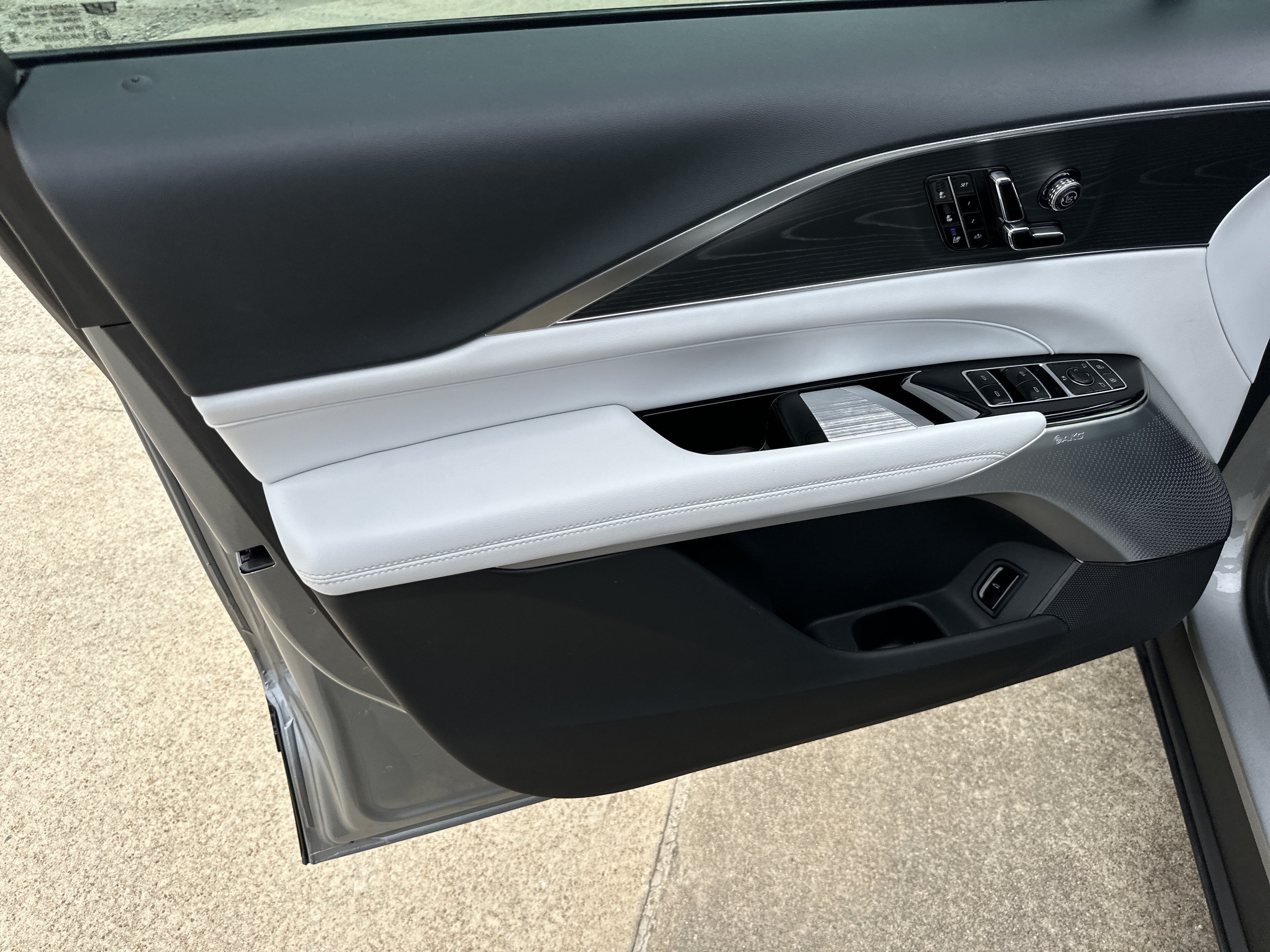 2025 Cadillac LYRIQ Sport 2 - Photo 12