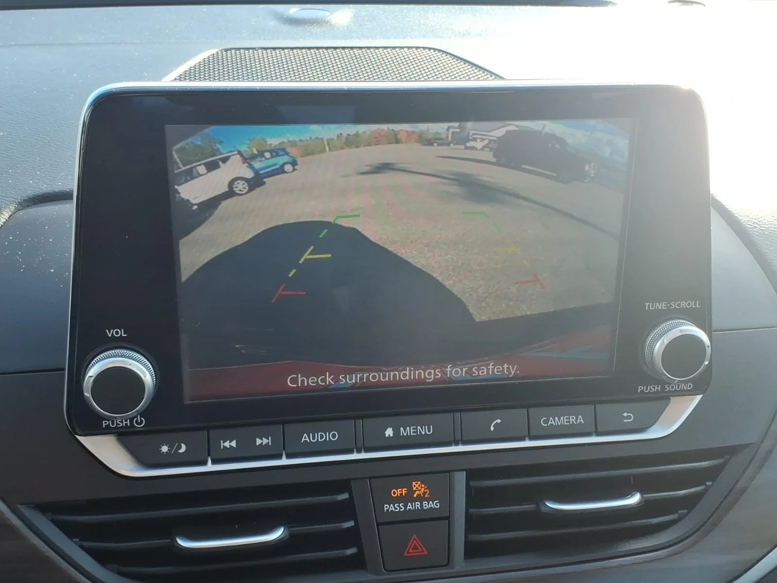 Used 2024 Scarlet Nissan 2.5 SV image 25