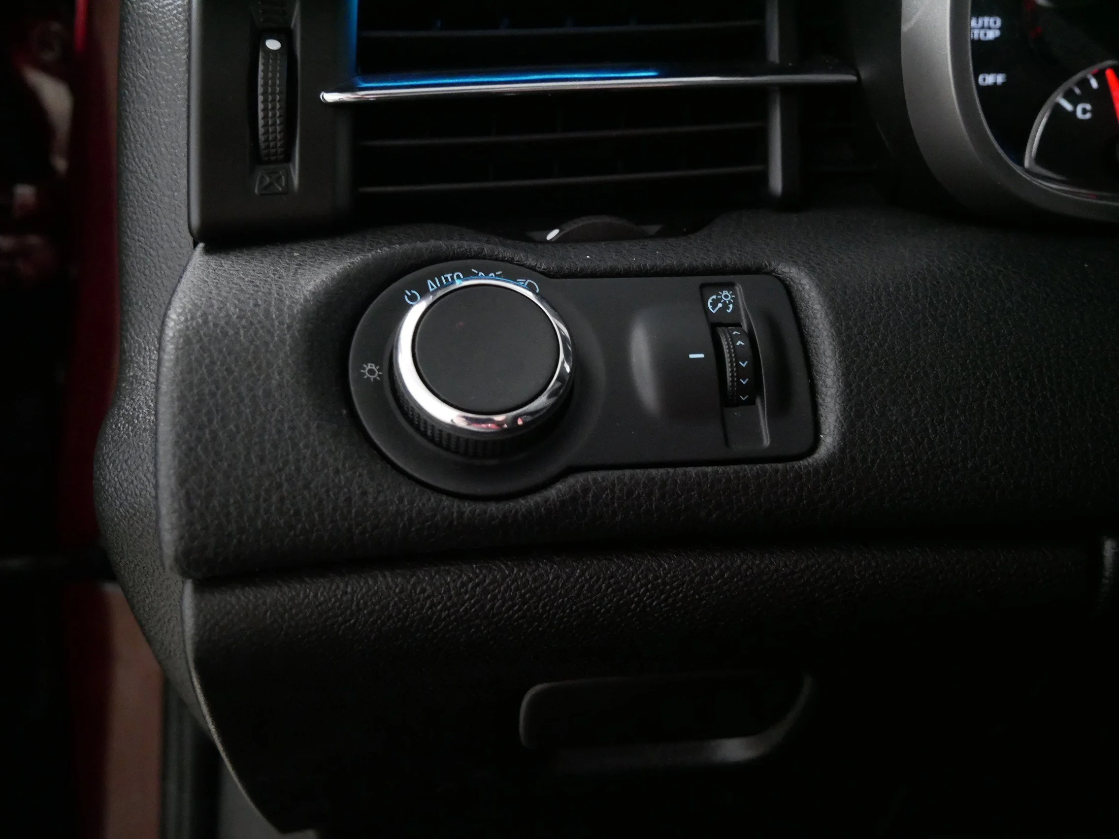 2015 Chevrolet Malibu 1LT - Photo 26