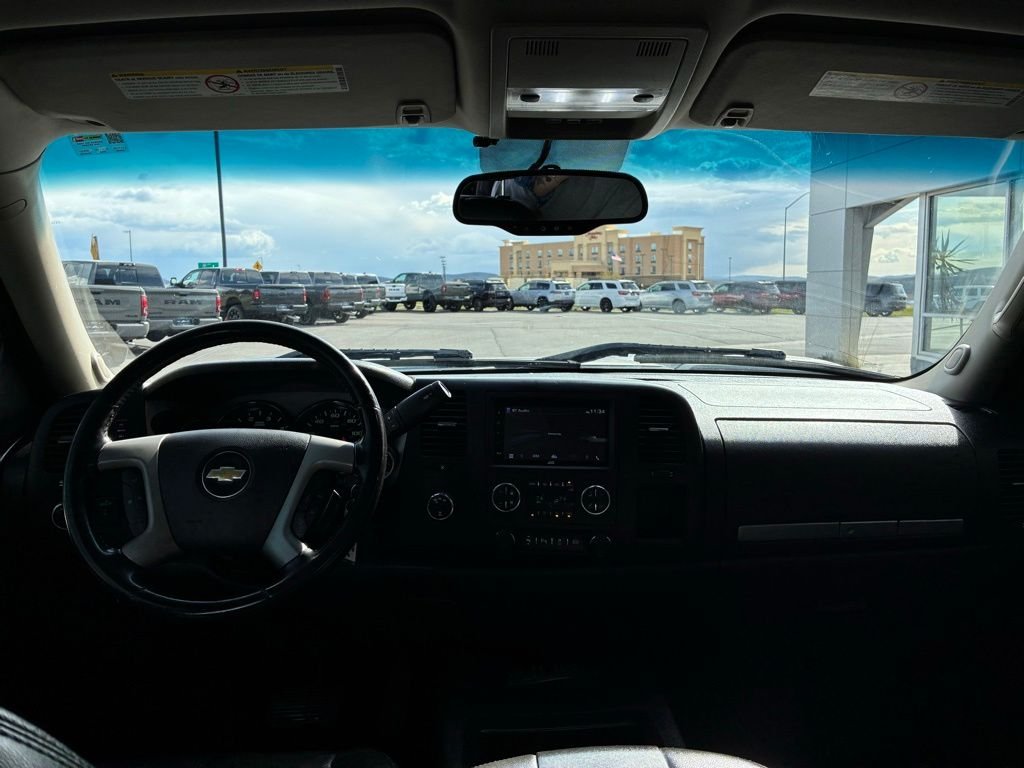Used 2014 Silver Chevrolet LT image 13