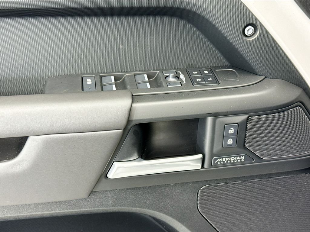 New 2026 Borasco Grey Land Rover X-Dynamic SE image 23