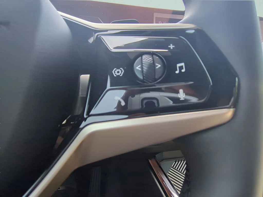 2025 BMW X3 30 - Photo 24